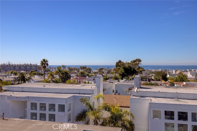 707 1st Place, Hermosa Beach, California 90254, 4 Bedrooms Bedrooms, ,4 BathroomsBathrooms,Residential,Sold,1st,SB21031767