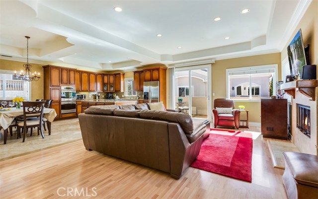 513 Juanita Avenue, Redondo Beach, California 90277, 3 Bedrooms Bedrooms, ,3 BathroomsBathrooms,Residential,Sold,Juanita,SB17071285