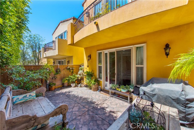 Private backyard patio