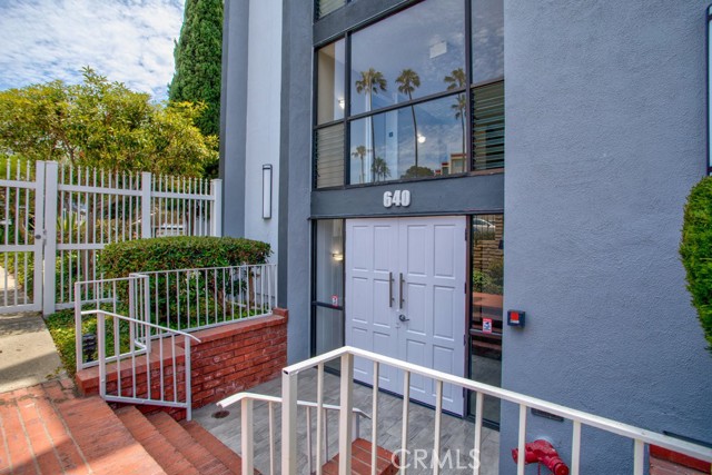 640 The Village, Redondo Beach, California 90277, 1 Bedroom Bedrooms, ,1 BathroomBathrooms,Residential,Sold,The Village,CV21150767