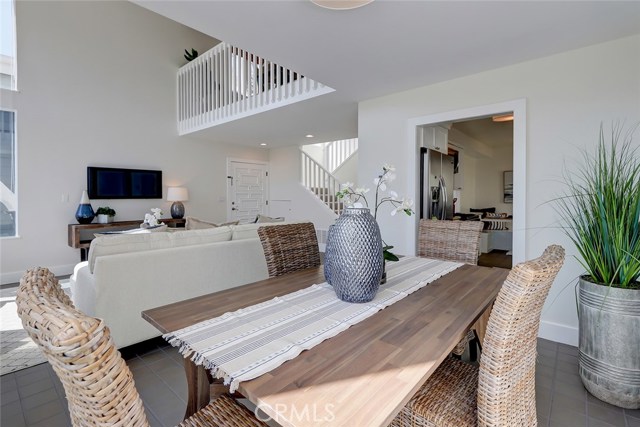 323 29th Street, Manhattan Beach, California 90266, 4 Bedrooms Bedrooms, ,3 BathroomsBathrooms,Residential,Sold,29th,SB19246067