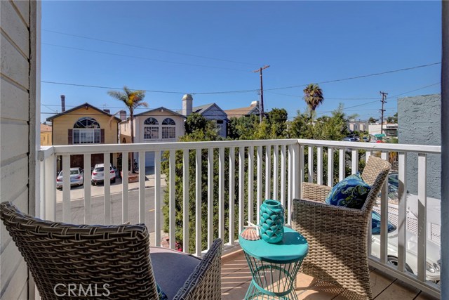 1750 Dixon Street, Redondo Beach, California 90278, 3 Bedrooms Bedrooms, ,2 BathroomsBathrooms,Residential,Sold,Dixon,SB18239071