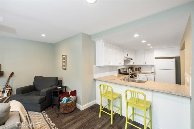 1112 Beryl Street, Redondo Beach, California 90277, 2 Bedrooms Bedrooms, ,1 BathroomBathrooms,Residential,Sold,Beryl,SB20145329