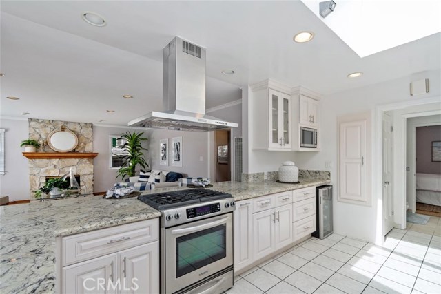 1536 Bonnie Brae Street, Hermosa Beach, California 90254, 3 Bedrooms Bedrooms, ,2 BathroomsBathrooms,Residential,Sold,Bonnie Brae,PV20135186