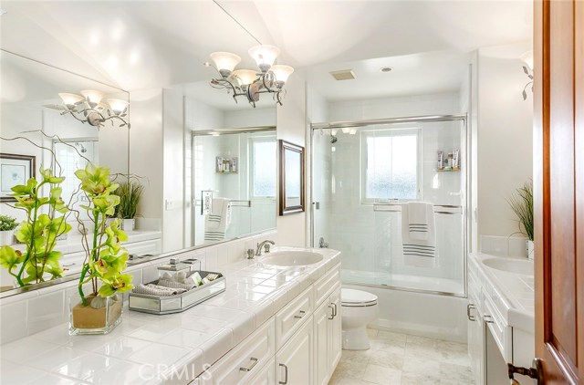 2013 Magnolia Avenue, Manhattan Beach, California 90266, 4 Bedrooms Bedrooms, ,4 BathroomsBathrooms,Residential,Sold,Magnolia,SB18234359