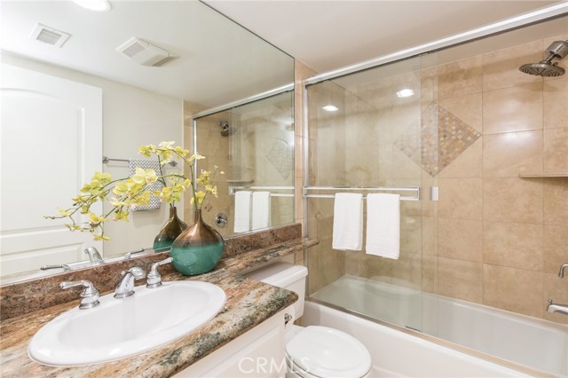 2515 Voorhees Avenue, Redondo Beach, California 90278, 4 Bedrooms Bedrooms, ,4 BathroomsBathrooms,Residential,Sold,Voorhees,SB18062969