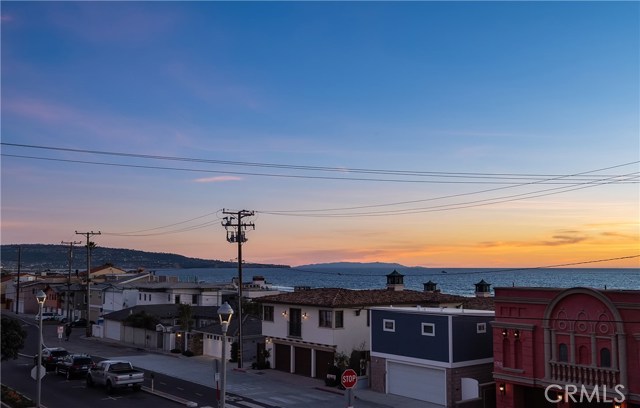 2818 Hermosa Avenue, Hermosa Beach, California 90254, 4 Bedrooms Bedrooms, ,3 BathroomsBathrooms,Residential,Sold,Hermosa,SB20027671