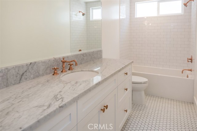 223 Lucia, Redondo Beach, California 90277, 4 Bedrooms Bedrooms, ,3 BathroomsBathrooms,Residential,Sold,Lucia,SB18143397