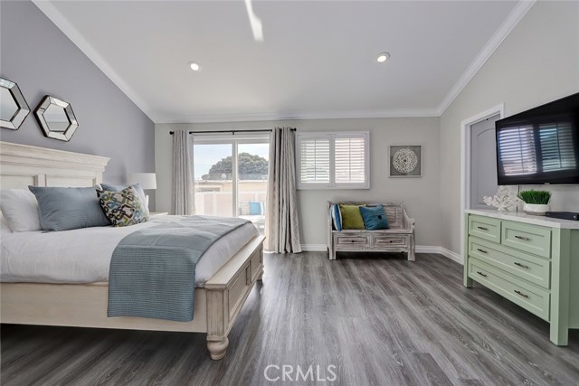 2300 Carnegie Lane, Redondo Beach, California 90278, 3 Bedrooms Bedrooms, ,2 BathroomsBathrooms,Residential,Sold,Carnegie,SB18281949