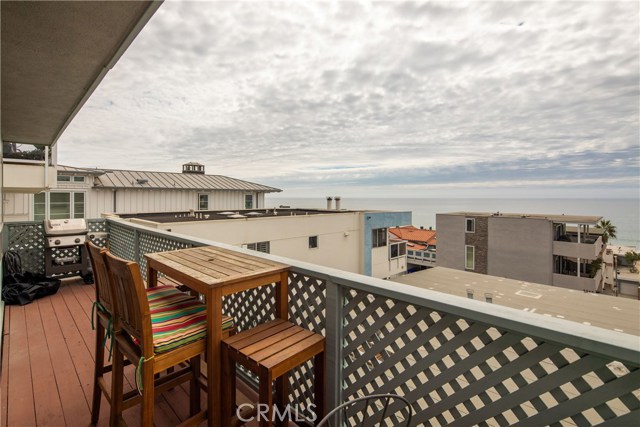 3309 Bayview Drive, Manhattan Beach, California 90266, 3 Bedrooms Bedrooms, ,3 BathroomsBathrooms,Residential,Sold,Bayview,SB20235849