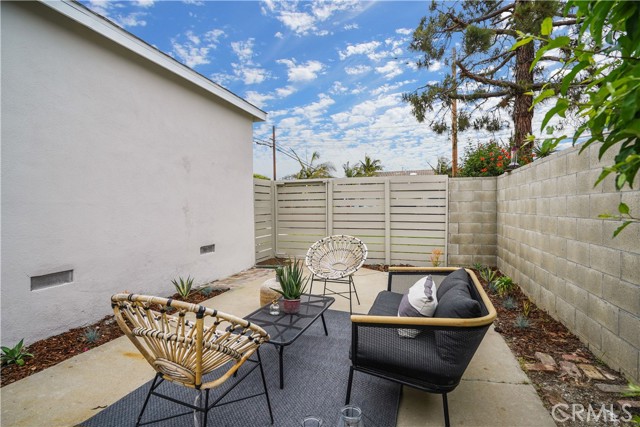 2200 Robinson Street, Redondo Beach, California 90278, 3 Bedrooms Bedrooms, ,2 BathroomsBathrooms,Residential,Sold,Robinson,PW21102931