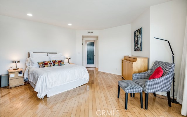 129 Moonstone Street, Manhattan Beach, California 90266, 3 Bedrooms Bedrooms, ,3 BathroomsBathrooms,Residential,Sold,Moonstone,SB20050796