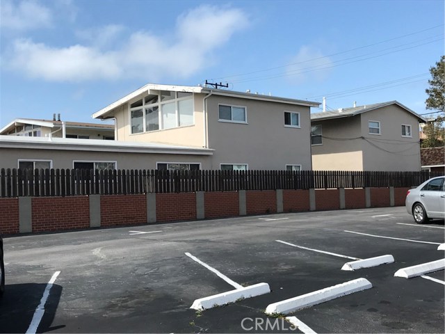 229 Avenue H, Redondo Beach, California 90277, ,Residential Income,Sold,Avenue H,SB19070953