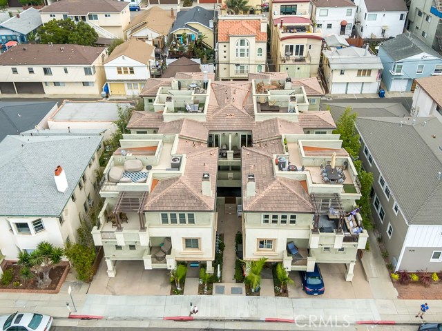 648 Hermosa Avenue, Hermosa Beach, California 90254, 3 Bedrooms Bedrooms, ,3 BathroomsBathrooms,Residential,Sold,Hermosa,SB19268751