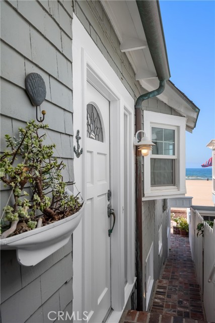 3007 The Strand, Hermosa Beach, California 90254, 4 Bedrooms Bedrooms, ,3 BathroomsBathrooms,Residential,Sold,The Strand,SB21070884