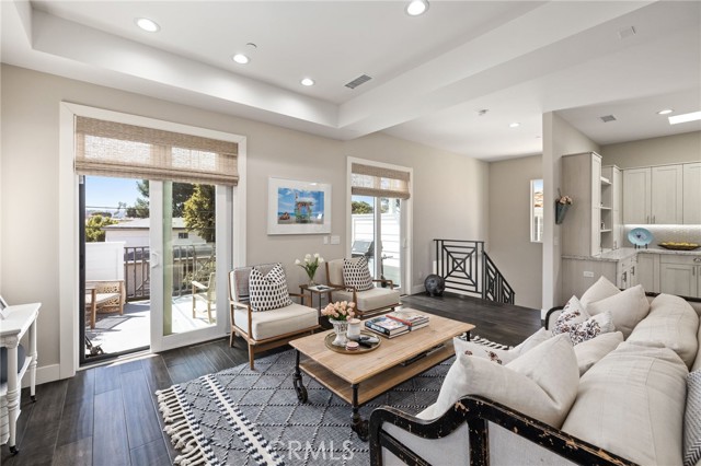 2309 Clark Lane, Redondo Beach, California 90278, 4 Bedrooms Bedrooms, ,3 BathroomsBathrooms,Residential,Sold,Clark,SB21061823