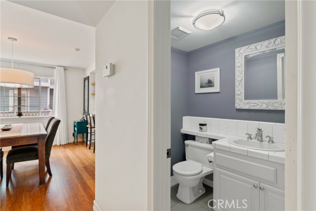 319 Emerald Street, Redondo Beach, California 90277, 2 Bedrooms Bedrooms, ,2 BathroomsBathrooms,Residential,Sold,Emerald,SB21122333