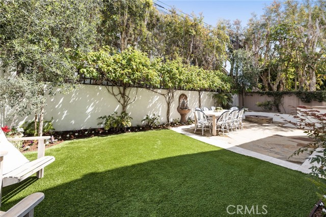 2200 Elm Avenue, Manhattan Beach, California 90266, 4 Bedrooms Bedrooms, ,3 BathroomsBathrooms,Residential,Sold,Elm,SB21076957