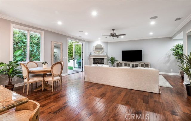 848 12th Court, Manhattan Beach, California 90266, 4 Bedrooms Bedrooms, ,4 BathroomsBathrooms,Residential,Sold,12th,SB18247758