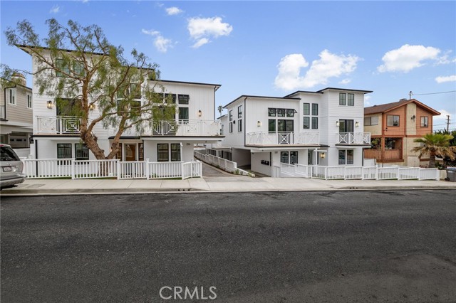 2114 Carnegie Lane, Redondo Beach, California 90278, 5 Bedrooms Bedrooms, ,5 BathroomsBathrooms,Residential,Sold,Carnegie,SB21029719