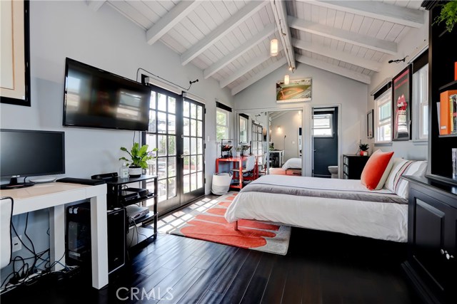 668 36th Street, Manhattan Beach, California 90266, 3 Bedrooms Bedrooms, ,2 BathroomsBathrooms,Residential,Sold,36th,SB20089393