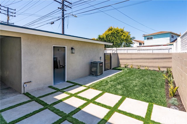 821 Anita Street, Redondo Beach, California 90278, 4 Bedrooms Bedrooms, ,1 BathroomBathrooms,Residential,Sold,Anita,SB20077059