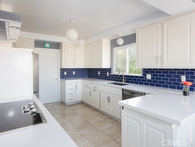 29403 Enrose Avenue, Rancho Palos Verdes, California 90275, 3 Bedrooms Bedrooms, ,2 BathroomsBathrooms,Residential,Sold,Enrose,PV20103202