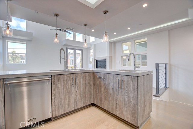 2nd Level . . . Kitchen with dual sinks