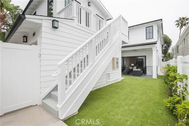 617 31st Street, Manhattan Beach, California 90266, 7 Bedrooms Bedrooms, ,2 BathroomsBathrooms,Residential,Sold,31st,SB20084953