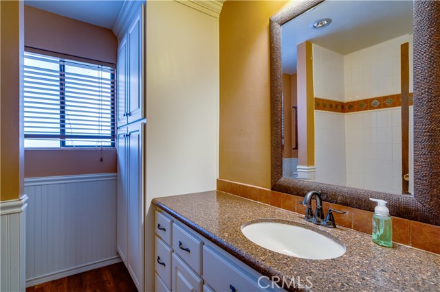 219 27th Street, Manhattan Beach, California 90266, 5 Bedrooms Bedrooms, ,3 BathroomsBathrooms,Residential,Sold,27th,SB21135185