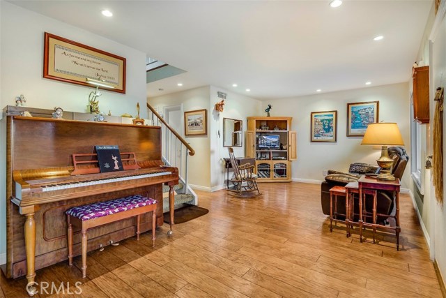 Spacious Living Room Spacious Living Room