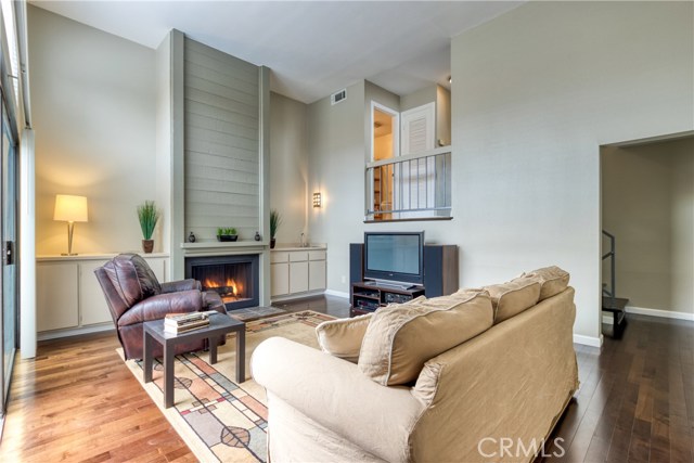 1911 Rockefeller Lane, Redondo Beach, California 90278, 2 Bedrooms Bedrooms, ,1 BathroomBathrooms,Residential,Sold,Rockefeller,SB20151257