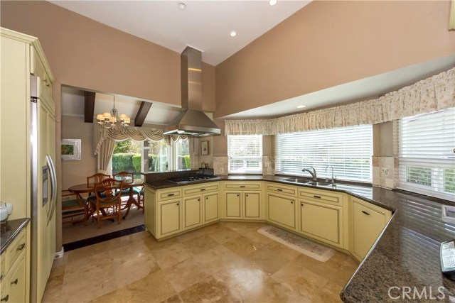 34 Horseshoe Lane, Rolling Hills Estates, California 90274, 4 Bedrooms Bedrooms, ,4 BathroomsBathrooms,Residential,Sold,Horseshoe,SB18061448