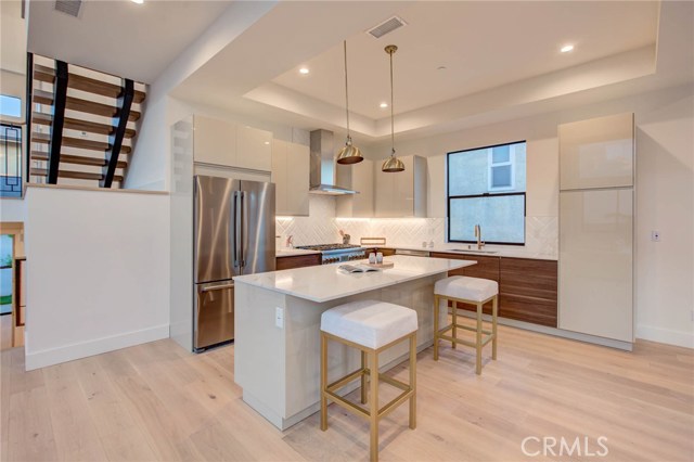 602 Irena Avenue, Redondo Beach, California 90277, 4 Bedrooms Bedrooms, ,4 BathroomsBathrooms,Residential,Sold,Irena,PV19131744