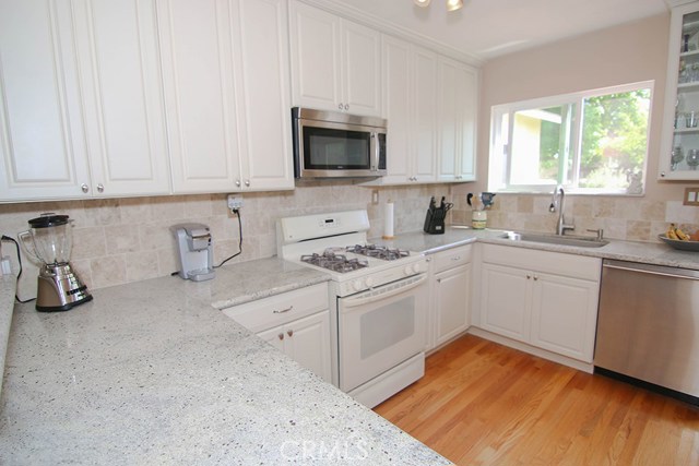 510 Maria Avenue, Redondo Beach, California 90277, 3 Bedrooms Bedrooms, ,1 BathroomBathrooms,Residential,Sold,Maria,SB17161211