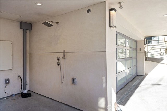 319 34th Place, Manhattan Beach, California 90266, 3 Bedrooms Bedrooms, ,3 BathroomsBathrooms,Residential,Sold,34th,PV21029643