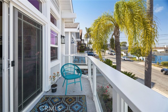 1107 Stanford Avenue, Redondo Beach, California 90278, 3 Bedrooms Bedrooms, ,2 BathroomsBathrooms,Residential,Sold,Stanford,SB20120102