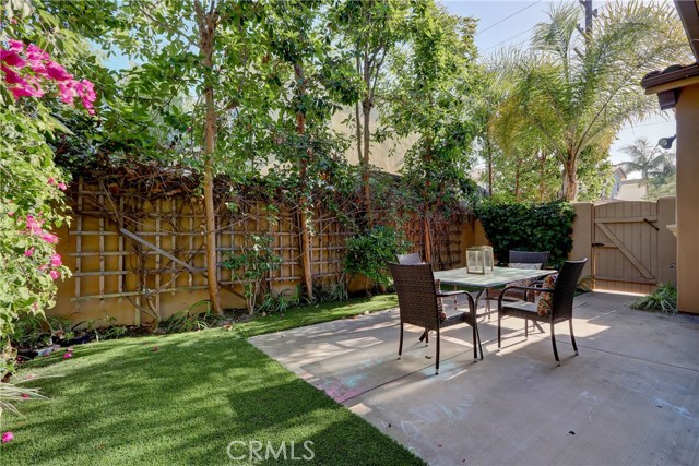 2704 Blossom Lane, Redondo Beach, California 90278, 4 Bedrooms Bedrooms, ,3 BathroomsBathrooms,Residential,Sold,Blossom,SB18168130