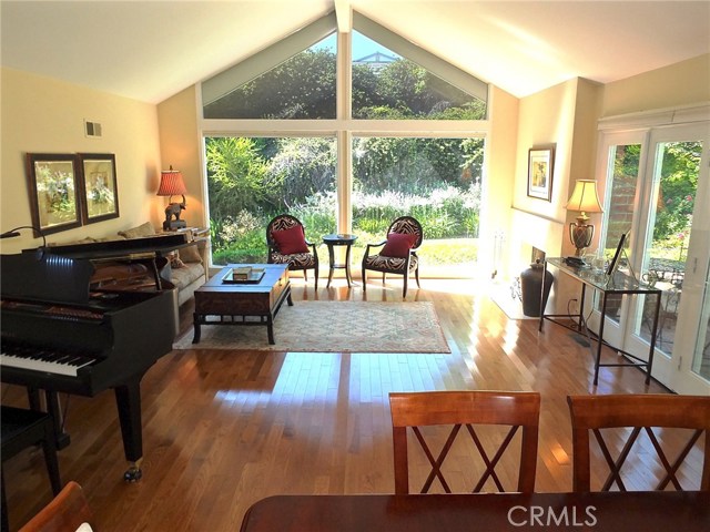 5649 Whitecliff Drive, Rancho Palos Verdes, California 90275, 4 Bedrooms Bedrooms, ,3 BathroomsBathrooms,Residential,Sold,Whitecliff,PV17219760