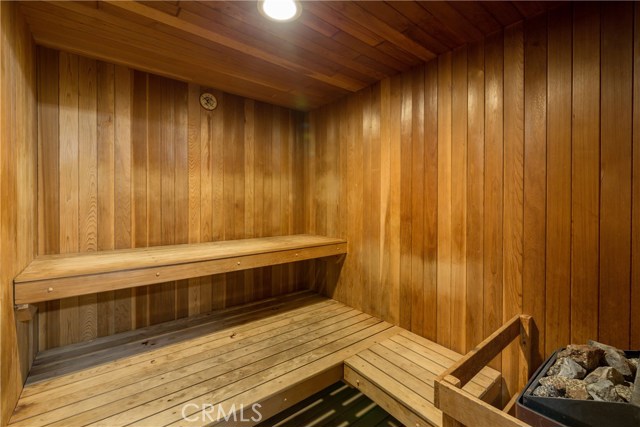 Men's and Women's Dry Saunas