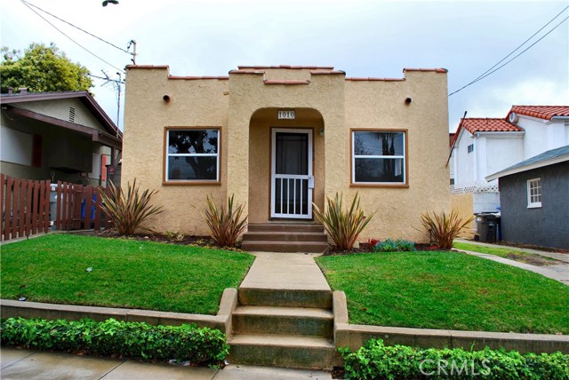 1010 Emerald Street, Redondo Beach, California 90277, 2 Bedrooms Bedrooms, ,1 BathroomBathrooms,Residential,Sold,Emerald,SW18023147