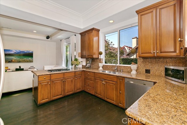 2213 Gates Avenue, Redondo Beach, California 90278, 4 Bedrooms Bedrooms, ,2 BathroomsBathrooms,Residential,Sold,Gates,SB19244221