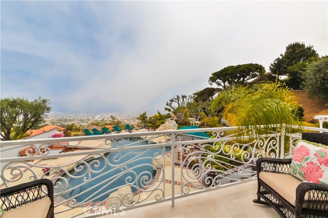 2462 Rue Le Charlene, Rancho Palos Verdes, California 90275, 3 Bedrooms Bedrooms, ,3 BathroomsBathrooms,Residential,Sold,Rue Le Charlene,PV18126919