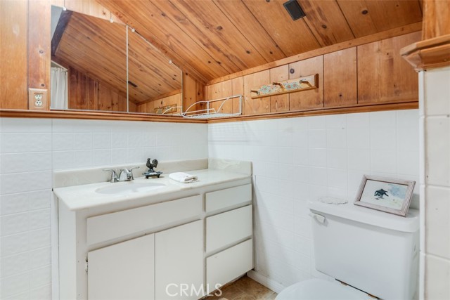 11 Dapplegray Lane, Rolling Hills Estates, California 90274, 3 Bedrooms Bedrooms, ,1 BathroomBathrooms,Residential,Sold,Dapplegray,PV21163306