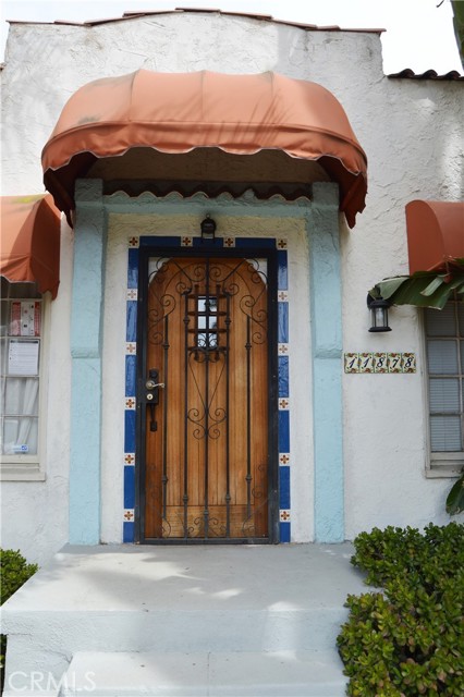 2 Bed Home for Sale in Hawthorne, California