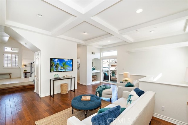 1917 Belmont Lane, Redondo Beach, California 90278, 5 Bedrooms Bedrooms, ,3 BathroomsBathrooms,Residential,Sold,Belmont,SB21067894