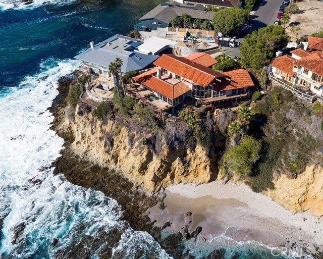 Photo of 102 Mcknight Drive, Laguna Beach, CA 92651