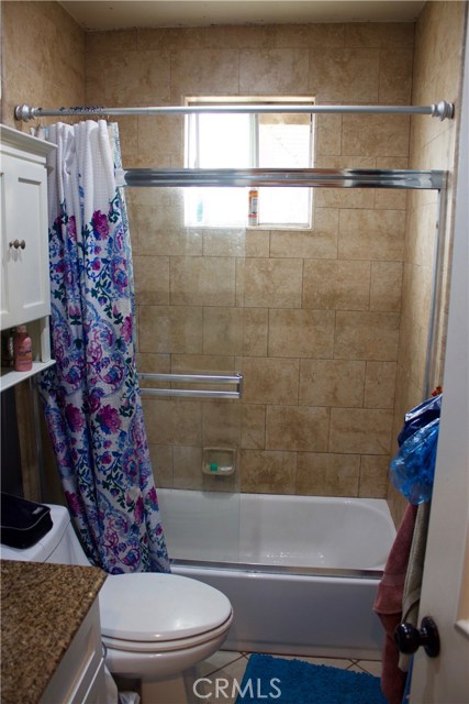 3 Bed Home for Sale in Hawthorne, California