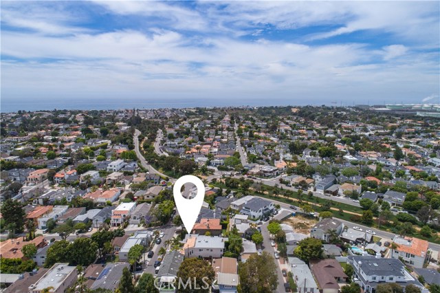 933 27th Street, Manhattan Beach, California 90266, 3 Bedrooms Bedrooms, ,2 BathroomsBathrooms,Residential,Sold,27th,PW20108173