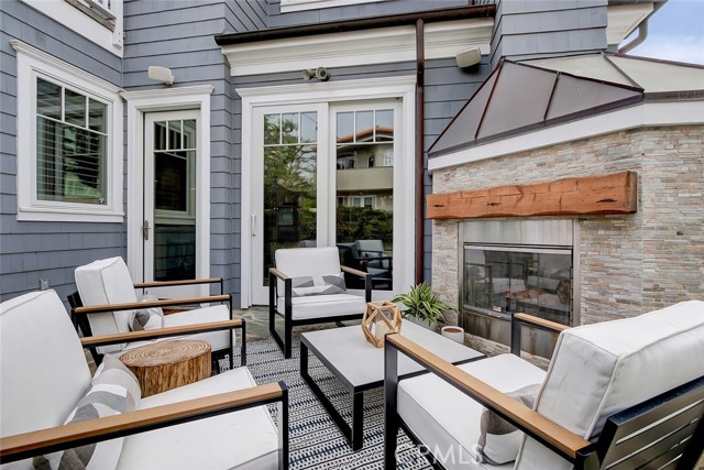 649 26th Street, Manhattan Beach, California 90266, 5 Bedrooms Bedrooms, ,4 BathroomsBathrooms,Residential,Sold,26th,SB21027371